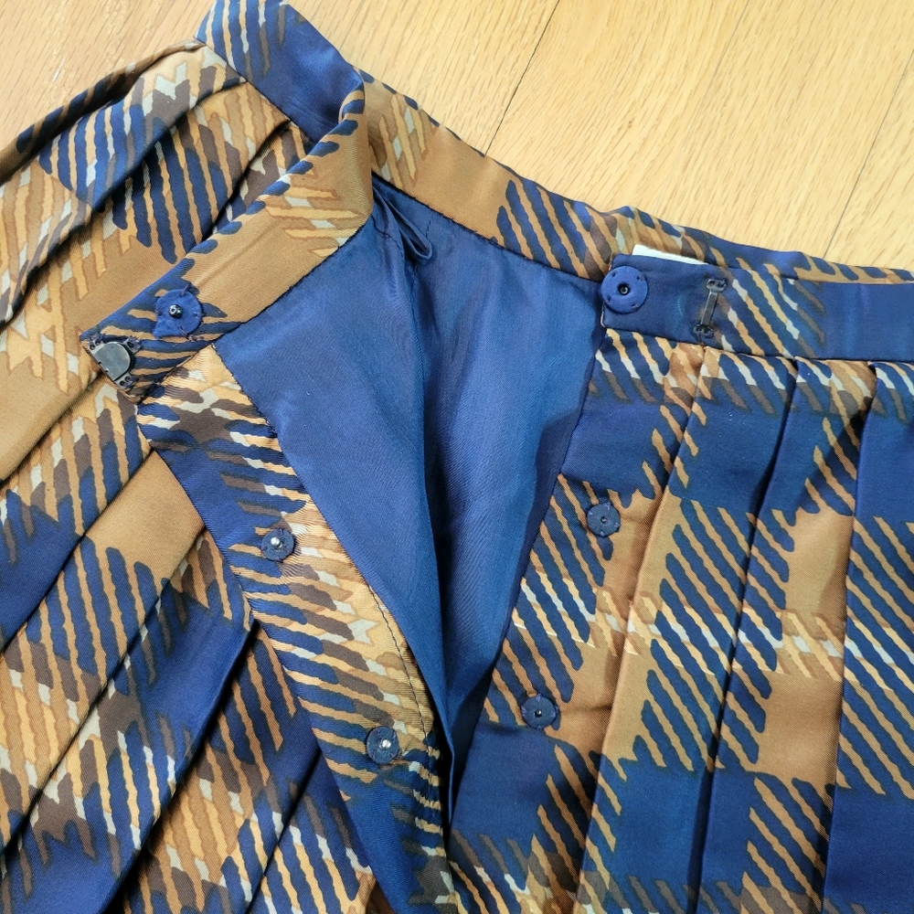 Silk Plaid Pleated Knee-length Full Skirt Navy Blue & Caramel Brown Sz 4/6/S/M - Picture 4 of 6